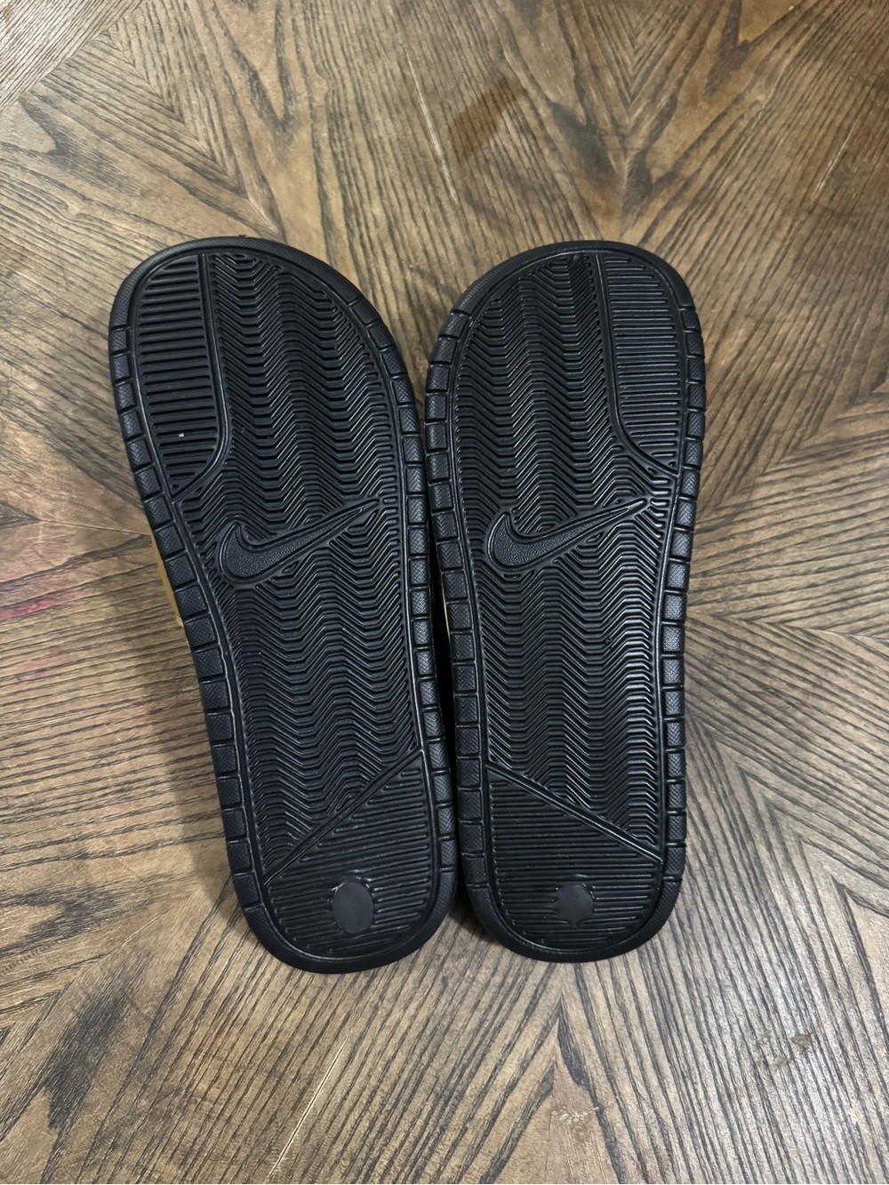 Nike Slides - Picture 2 of 2